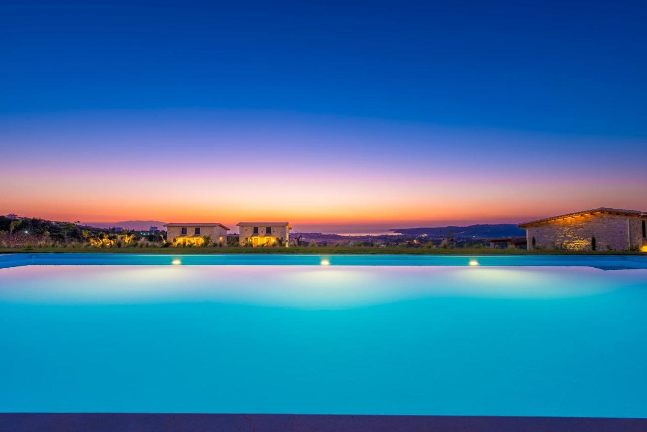 Mint Retreat Suites (Adults Only) Kalandra Exteriér fotografie